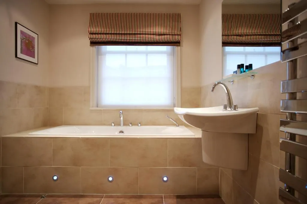 The George Hotel & Monty'S Cheltenham