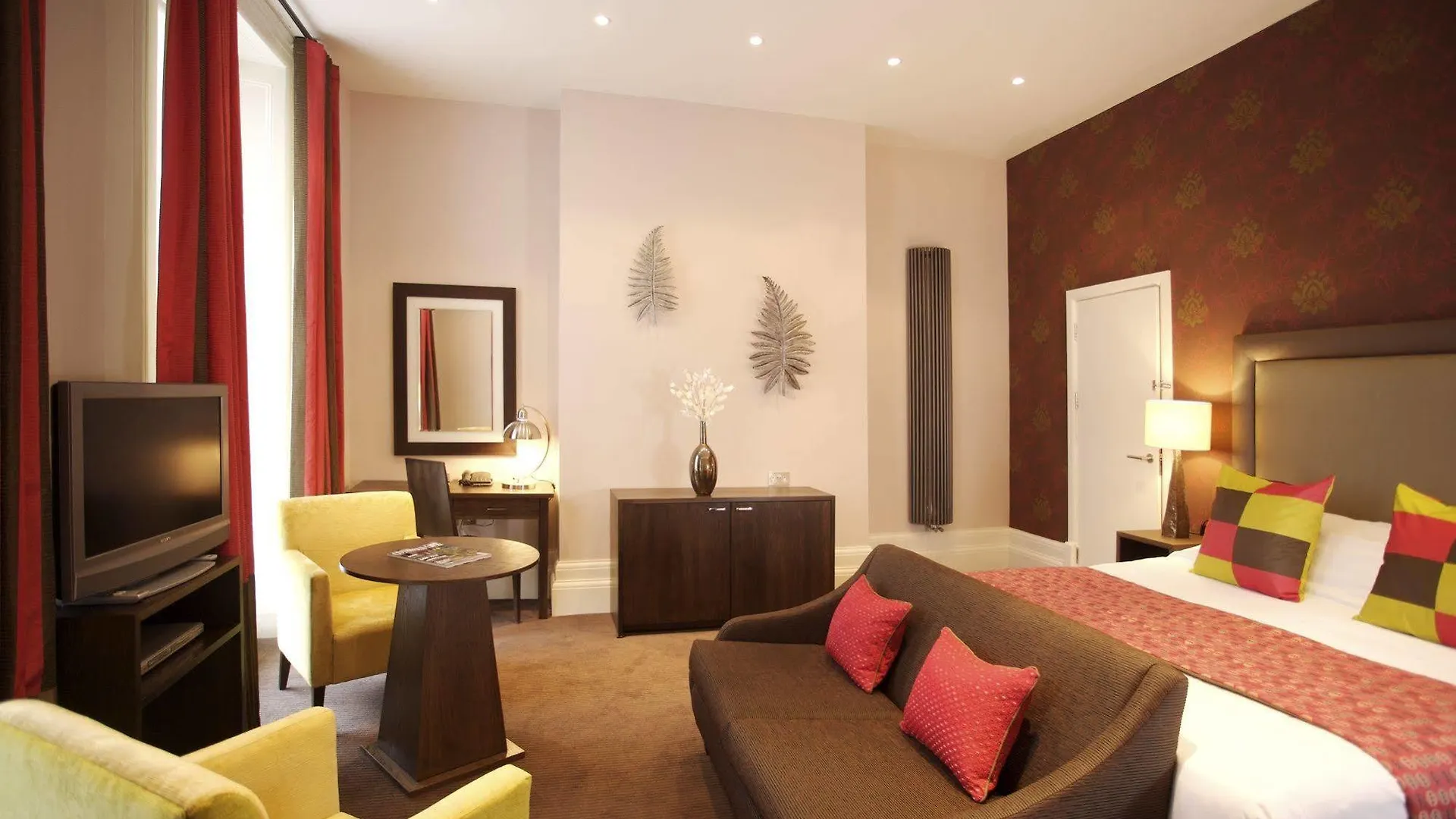 The George Hotel & Monty'S Cheltenham